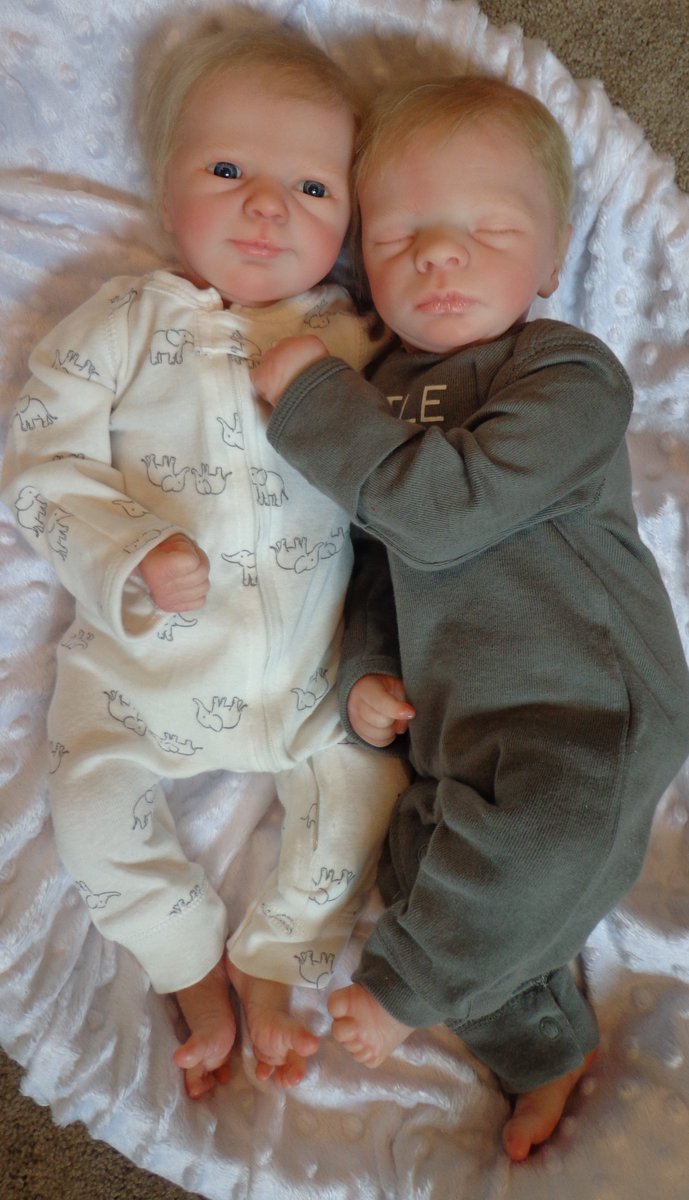 NonnaShea's tweet photo. #Realborn #Reborn #Baby #Dolls #Twins #Preemie #Leif #Aspen #ebay #auction #lifelike #BountifulBaby #SNRTG #BizRT #promobiz https://t.co/RNEeBYy0UW https://t.co/WcAtMsYw1Z