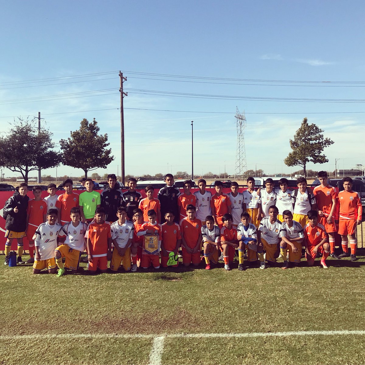 JuventudFCscape's tweet photo. Great tournament! Boys showed a lot of heart in the field this weekend. Didn’t get the results we wanted but we learned and experienced some great international soccer ! 
Fc Juve 2005 ! https://t.co/da1ODF68or