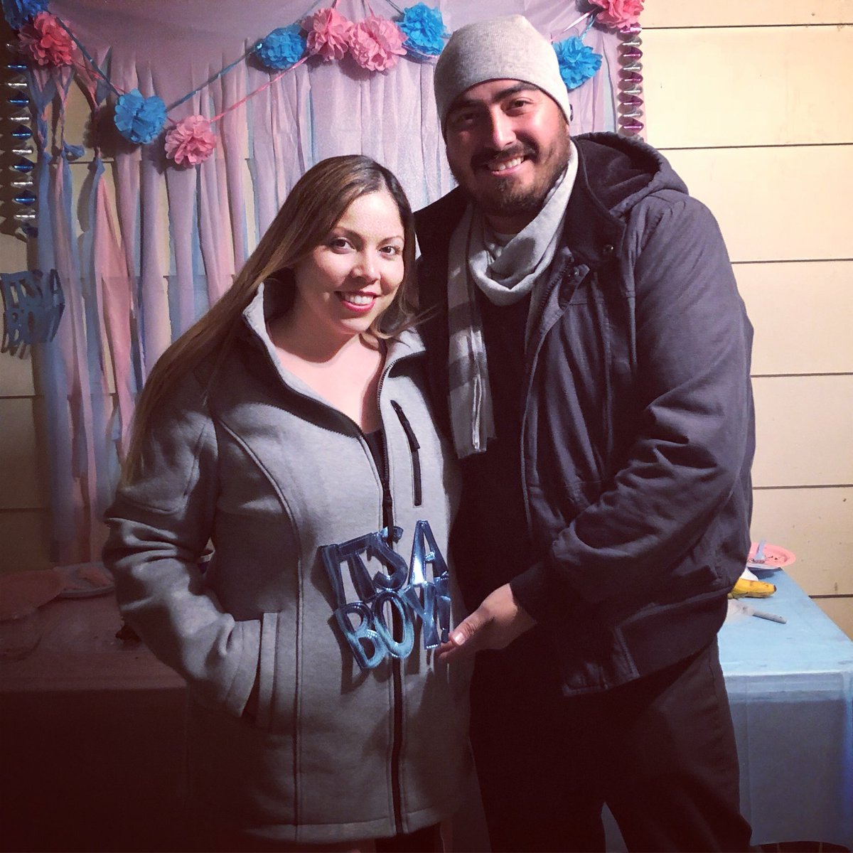 Rodriguez_B0SS's tweet photo. Happy to announce that our family is growing. #itsaBOY #Rodriguez #family #LegacyContinues #babyRodriguez2018
#FelicesLosCuatro https://t.co/tbe3G3LRO9