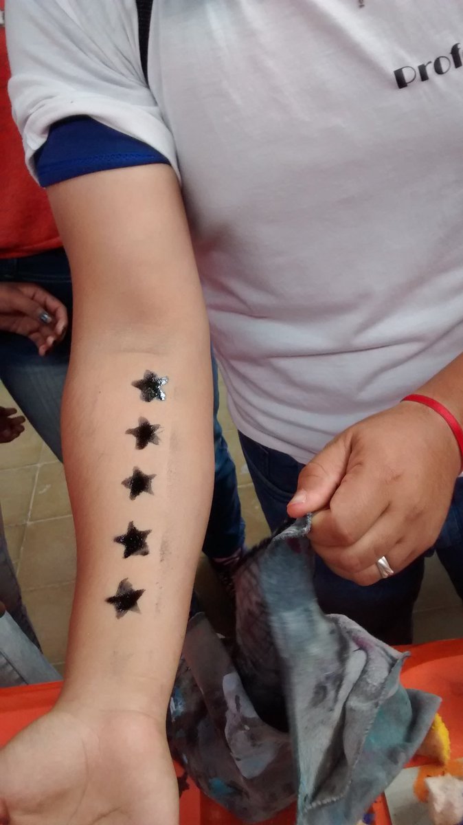 manutuacosta10's tweet photo. Algunos stencils! #caj5071 https://t.co/1Mg2V0mD0n