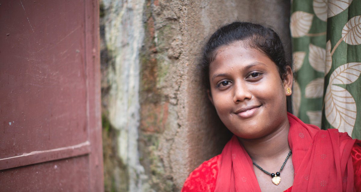 Act_Svk's tweet photo. Det händer saker när människor inser sitt okränkbara värde! Subhashree, 14 år, är med i en tjejgrupp i ett av Indiens slumområden. Hon accepterar inte längre sexuella trakasserier. #16days #jämställdhet #globalaveckan https://t.co/TgZ2MYFqTM https://t.co/GMgEUXOubn
