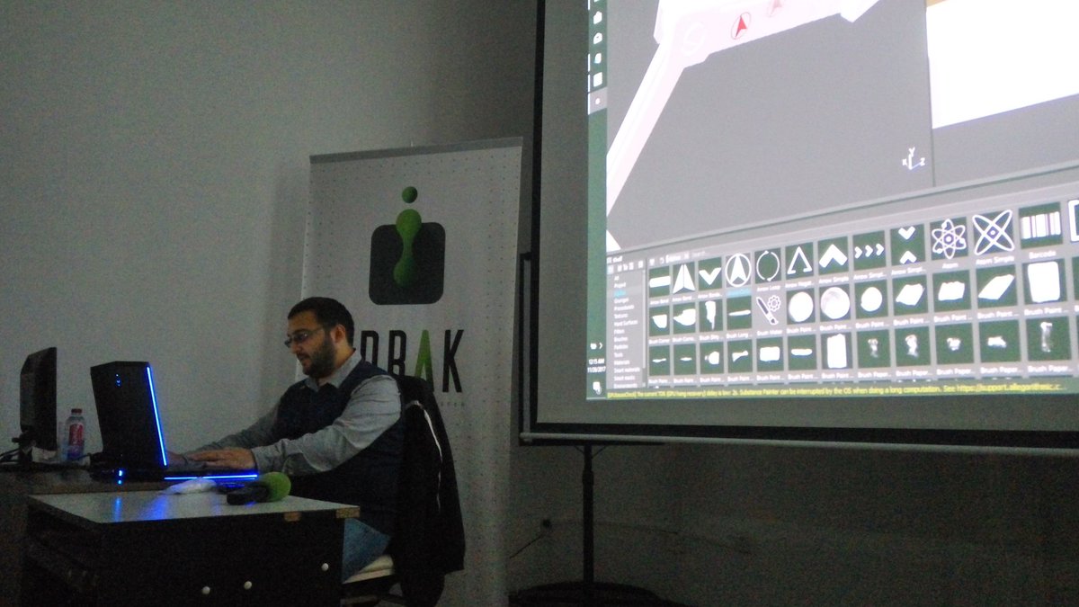 Mahir_Velizade's tweet photo. 3D modelləmə təlimi 😊 
#HackathonAze #GameJamBaku https://t.co/cCG20qsWzW