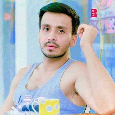 xpriya_singhx's tweet photo. I vote ParamSingh for Ghulaam #TVPersonality2017 @SabrasRadio @BizAsia @RajBaddhan https://t.co/uSNAmdLa4u