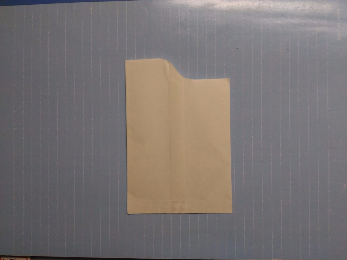 新幹線などにあった冷水機の紙コップを知っている人RT!