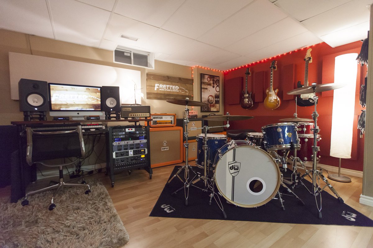 frettedstudio's tweet photo. Here is a sneak peak of some of the new updates happening at Fretted Studio.  Stay tuned for :) https://t.co/ABKXYBiuFO