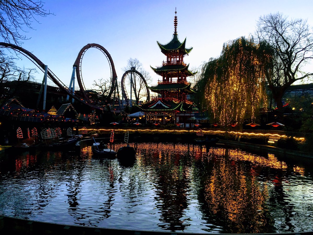 MoreThanTourism's tweet photo. 🎄 The top attraction in #Copenhagen at Christmas is Tivoli 🎅 #Denmark 🇩🇰 https://t.co/W8npUAcSR7