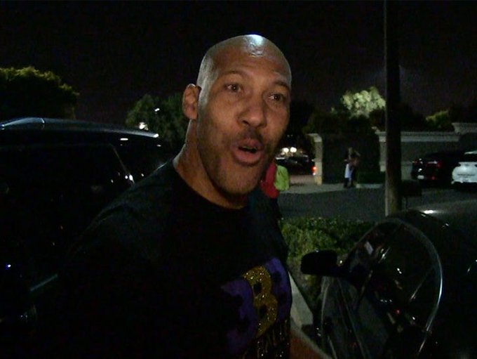 View image on Twitter