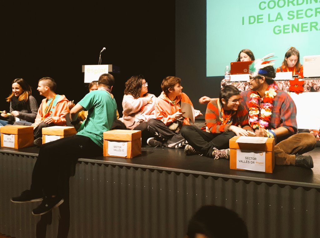 etakpc's tweet photo. No tinc paraules per expressar l orgull que sento d haver compartit espai i equip amb vosaltres! Sensacions d #AgoEsplac17 https://t.co/NPHMDaq5tb