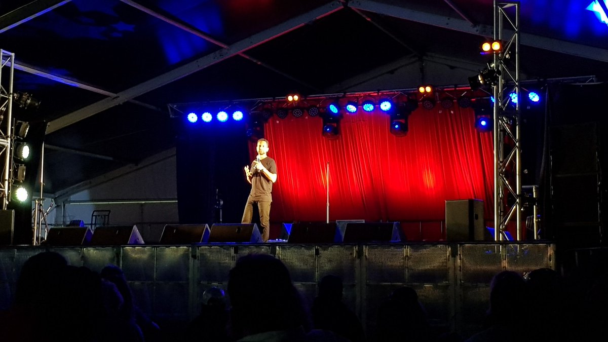 TomMadden14's tweet photo. Awesome set of #Comedy @QueenscliffFest Day 3! Thanks for the laughs @nathvalvo @IvanComedy @DemiLardner @harleybreen #QMF2017 https://t.co/ZyQOfAyYHa