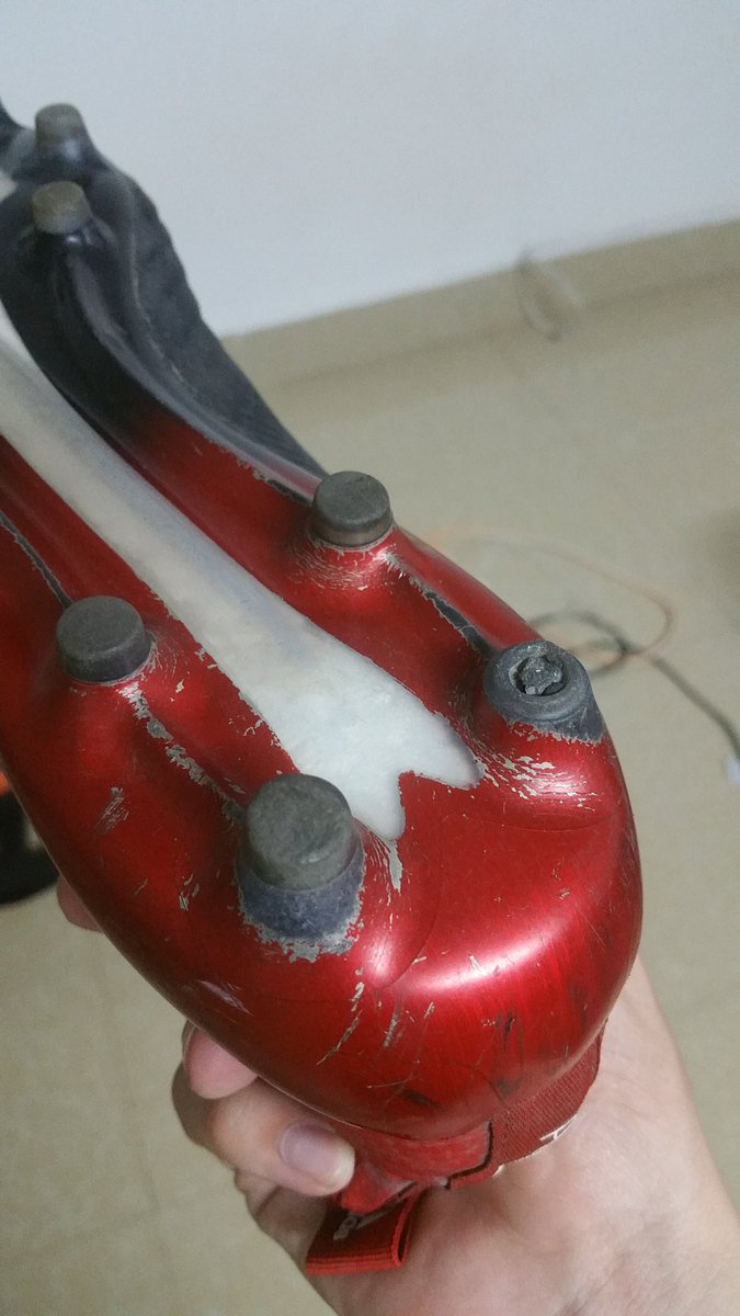 greg_preston's tweet photo. @ProD_Soccer disappointed with your boots. 6 months and broken already. £160 down the drain https://t.co/Bgsbv3umbi
