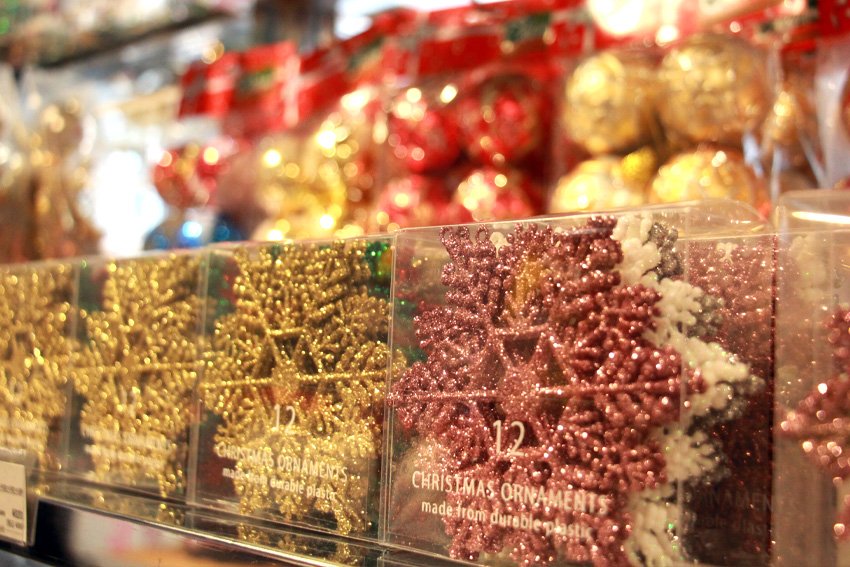 ট ইট র 西武渋谷店 ロフトのクリスマス 彡 Enjoy Your Holidays 渋谷ロフトには クリスマスにお部屋を飾るアイテムや ラッピンググッズなど ホリデーシーズンを盛り上げるアイテムが勢ぞろい 飾り付けても可愛いクリスマスカードや 大小さまざまな