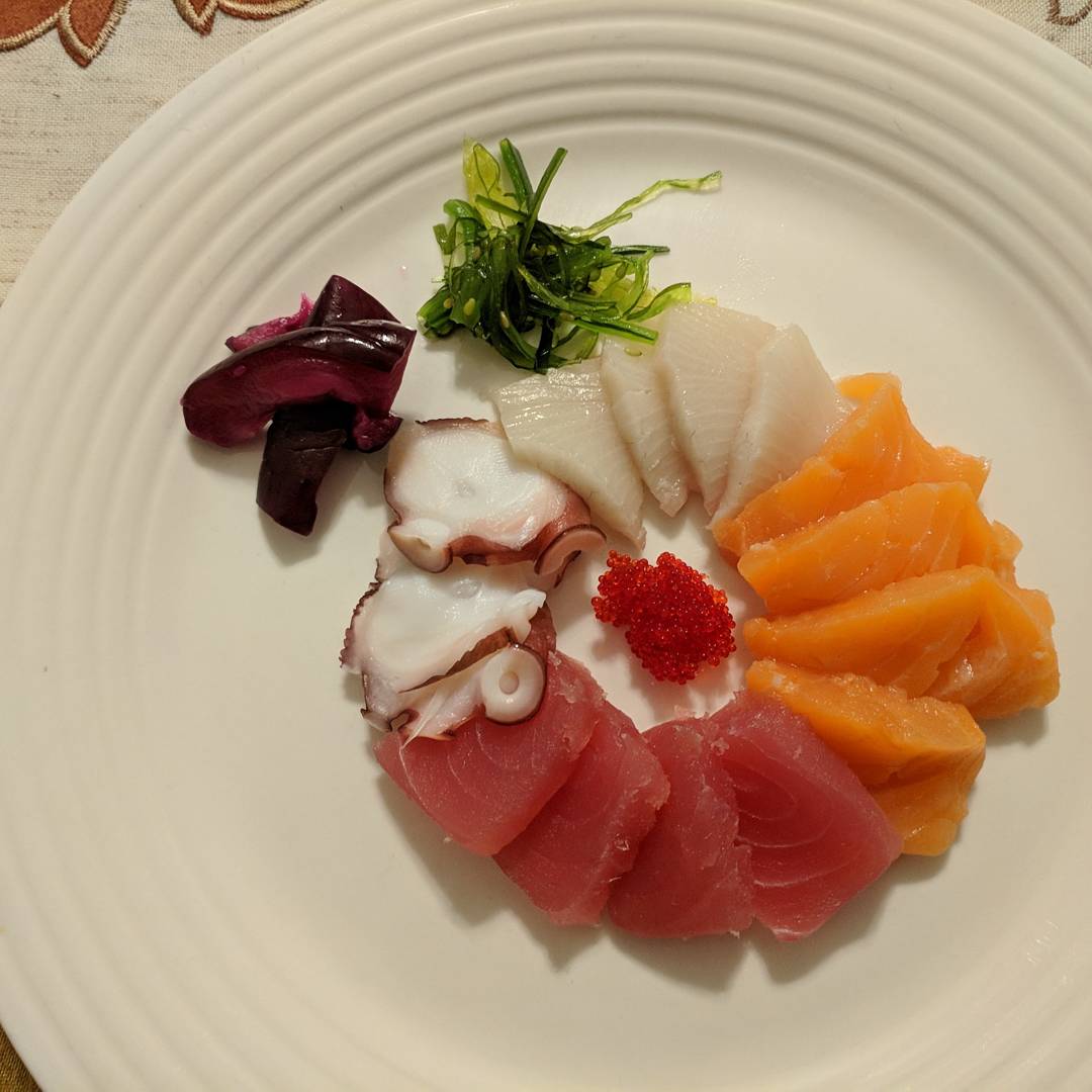 MarkVictorOR's tweet photo. Tonight's dinner with the Cross Creek Supper Club. https://t.co/hZp0zq7Q8p
