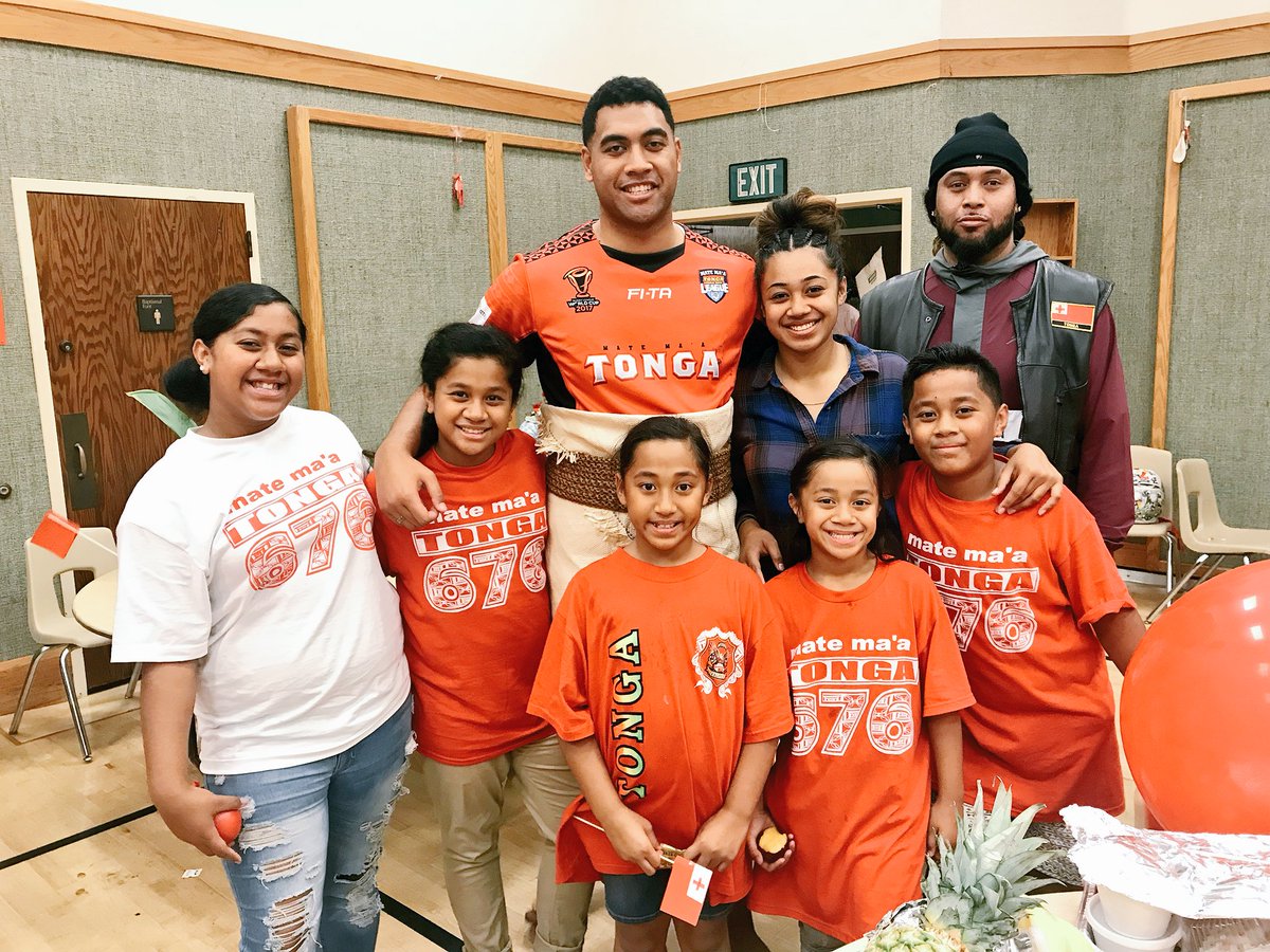 naitelowv's tweet photo. cuzzo did dat, came bacc in perfect timing as we still celebrate how proud we are of TONGA! Welcome home cuz, #SERVEDWITHHONOR #LDS #TONGAMISSION #MMT 🙏🏽🇹🇴💪🏽 https://t.co/mTGICB5FP2
