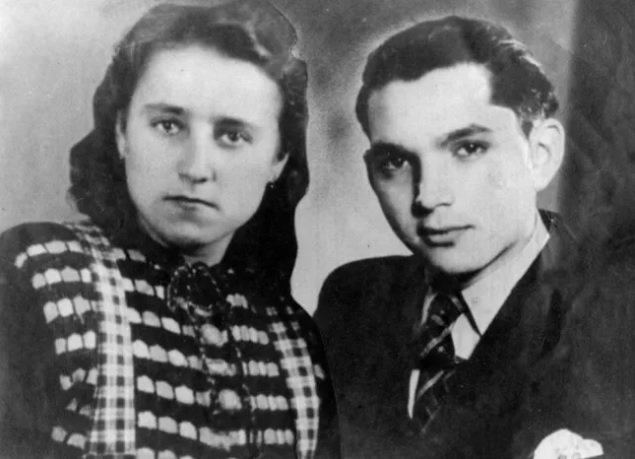 Elisa Jakymin on the impact of #WWII on two Ukrainian teenagers, &amp; how they came to build a new life in Australia. bit.ly/2lmEKno