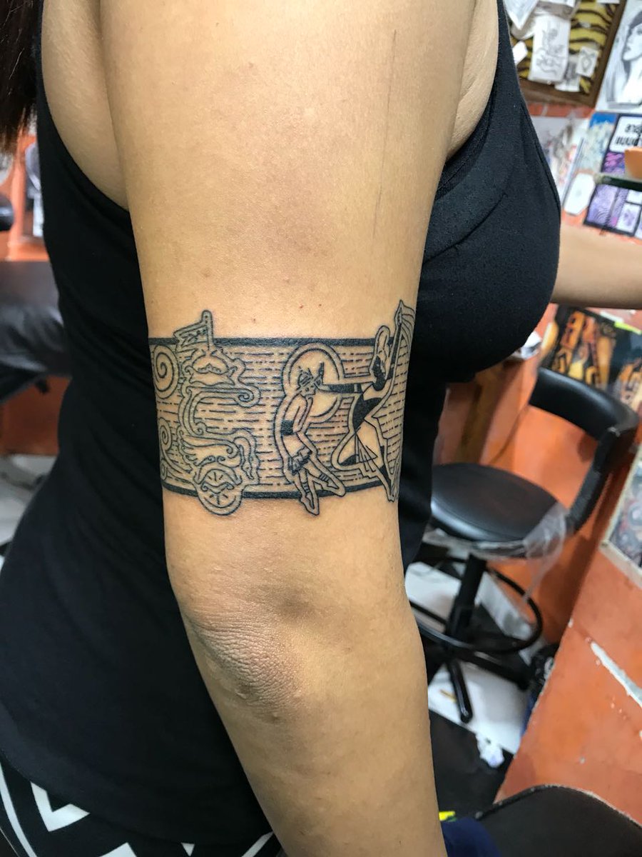URM1's tweet photo. #ICYMI #yesyoumustseeitcozitssobloodyfabulous #tattoonumber3 https://t.co/2EfxgWiGAu