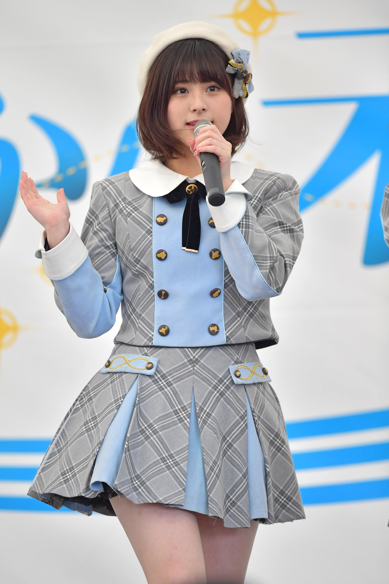 AKB48 - 値下げ中❕❕AKB48 Team8 佐藤栞さん(新潟県)直筆サイン色紙❕❕ にょき山 ɴʏᴏᴋɪʏᴀᴍᴀ on X: 