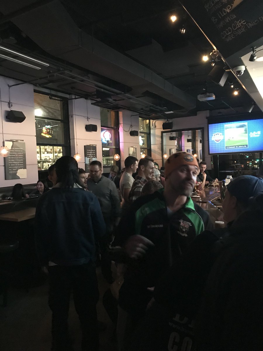 BurnabyLakeRFC's tweet photo. #BLRCmysterybus stop#2, @LibrarySq always great hosts! #maplebaconwings https://t.co/lAU88DES2N