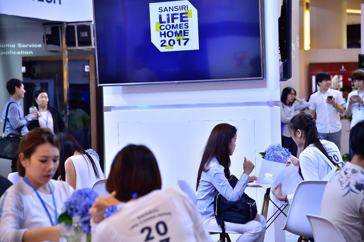 SansiriPLC's tweet photo. ห้ามพลาด! กับ Hot Deal และการจับฉลากรางวัลพิเศษ รวมถึงโปรโมชันสุดพิเศษส่งท้ายปี วันสุดท้ายแล้ว! ในงาน Sansiri Life Comes Home 2017 ที่แฟชั่นฮอลล์ ชั้น 1 สยามพารากอน
ลงทะเบียนรับสิทธิพิเศษได้ที่ https://t.co/8Ei8yP6G9Q #LifeComesHome2017 https://t.co/UHQk30APvp