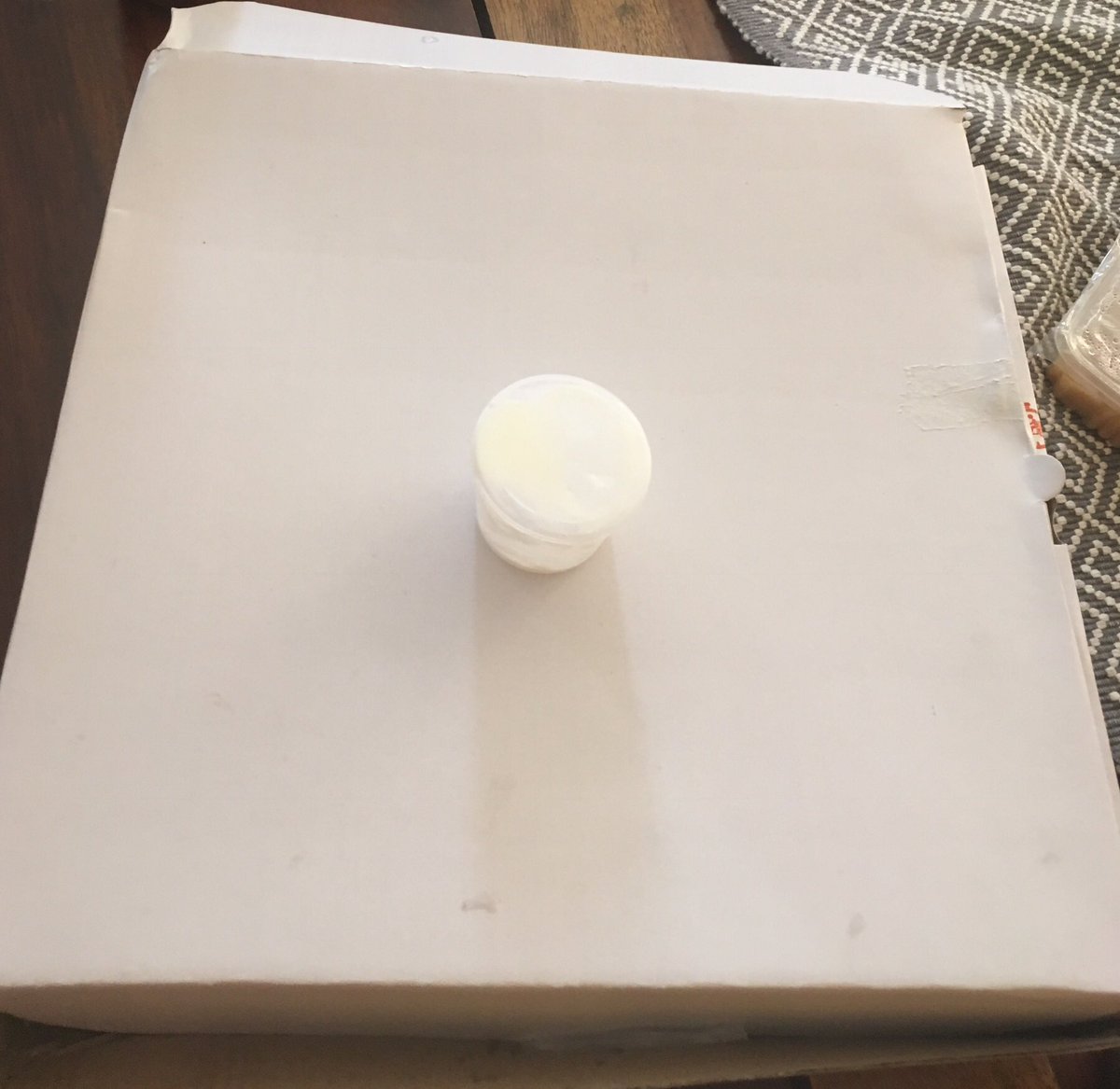 babyloon79's tweet photo. As a true North Indian what enrages me is when my Alu paratha comes in a box that size, n the accompanying curd comes in that size. Western influence corrupting us. Curd isn’t oregano. #angryhungry https://t.co/jDbti4HRUl