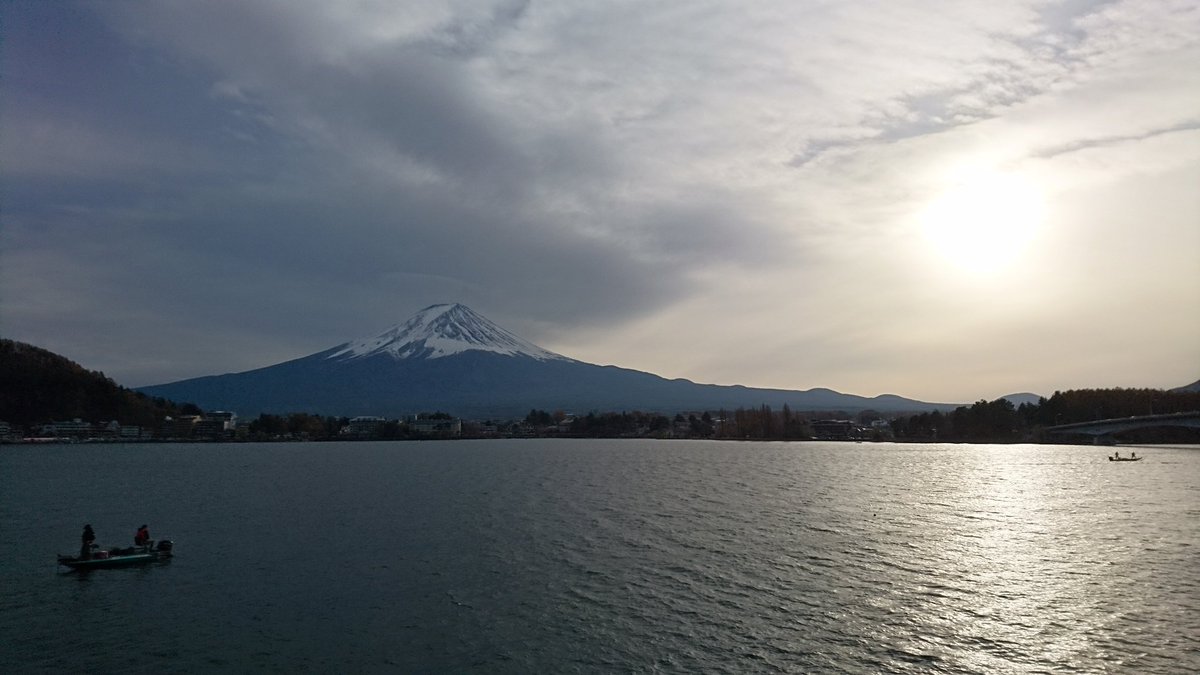 AMOREFreeman's tweet image. 大変綺麗ですが✨
結構、寒いです(&amp;gt;_&amp;lt;)