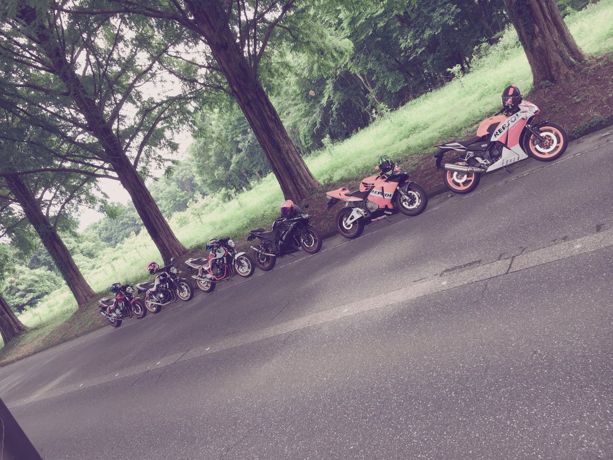 takubou33's tweet photo. 約1年やけどいろんな思い出ありがとうございました笑
ええバイクやった♪ https://t.co/g00O4Ig9nw