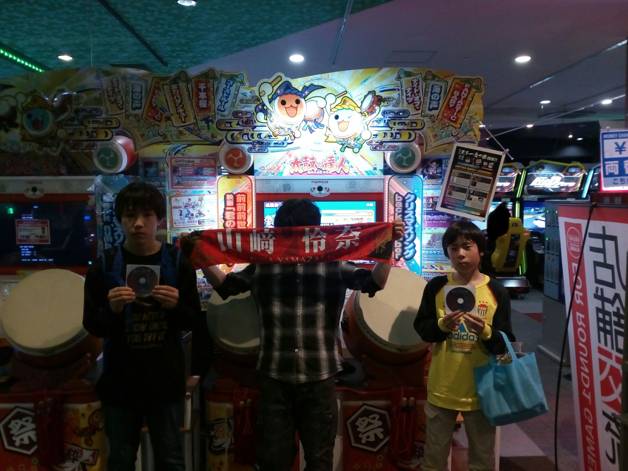 ラウンドワン梅田店 天下一音ゲ祭 先ほど 太鼓の達人 の店舗予選会が終了しましたヽ ノ マイバチ禁止なルールでしたが 皆さんとても上手くてビックリでしたs ご参加ありがとうございました
