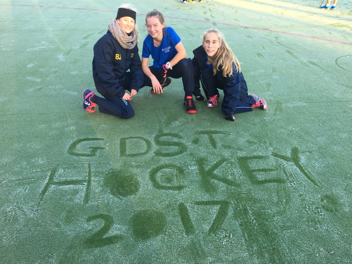 OHS_Sport's tweet photo. In the top group... 5 matches.... who will win the trophy? Letβs go girls! πͺπΌβπΌ@OxfordHighSch #OHSdreamteam #GDSTsport #top6finish https://t.co/QPFQeYAz72