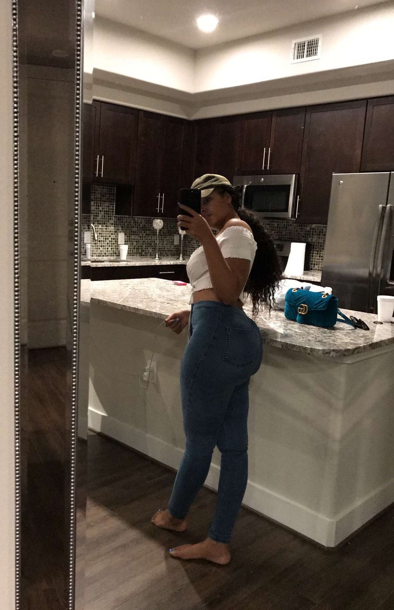 thctmami's tweet photo. 🖤🖤 https://t.co/avwdEHZH4p