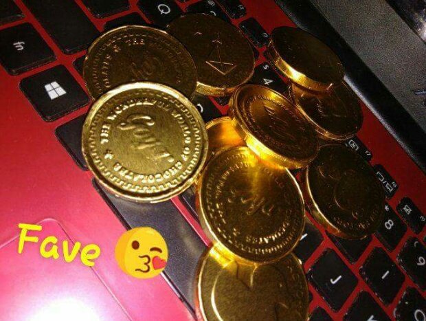 aleia_go's tweet photo. Kapag manghigingi kayo ng barya siguraduhin niyong ganito hihingiin niyo: https://t.co/DGLMcXSj1e