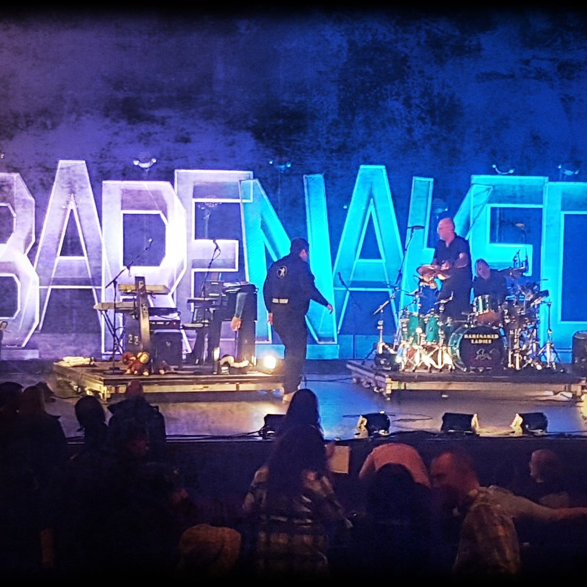 Mike_Morgan_666's tweet photo. @barenakedladies Was a great show tonight, loved it @barenakedladies #bnlfakenudes https://t.co/jIDQeAjQvW