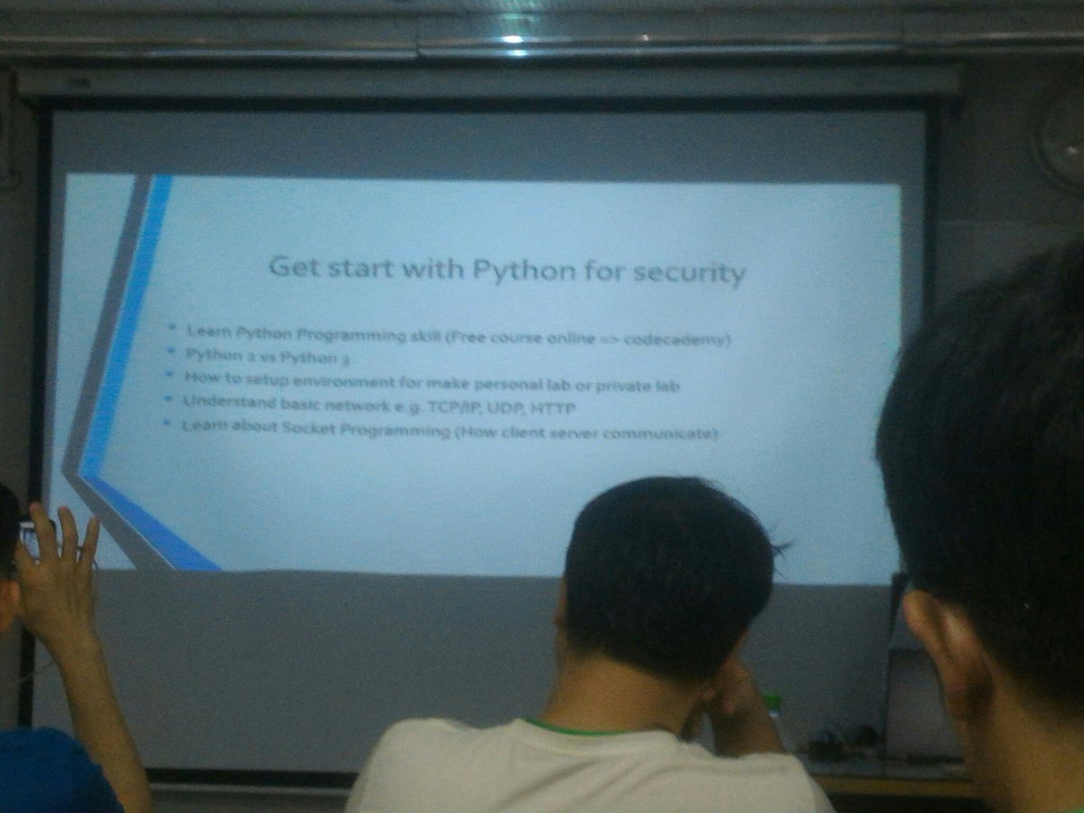 itpcc's tweet image. #bcbk8 อืม... socket programming #PythonSecurity