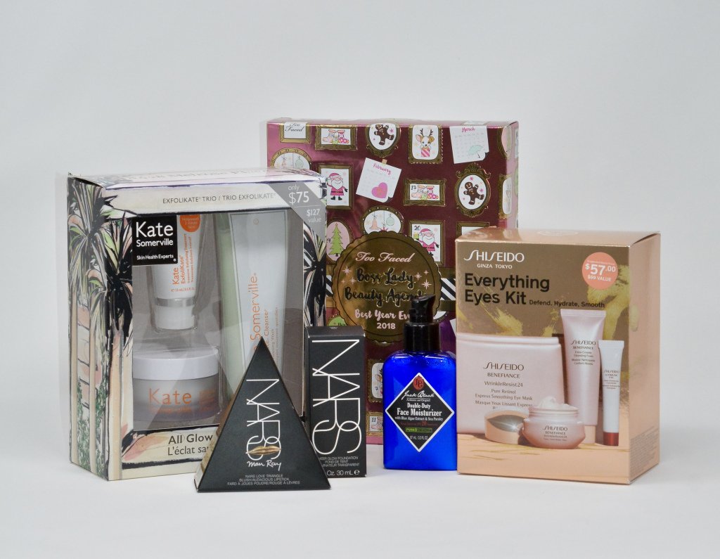 WalkaboutKristy's tweet photo. Holiday Beauty &amp; Skincare Gift Ideas https://t.co/bSYgNRFdGU https://t.co/0u3kWlzzQ3