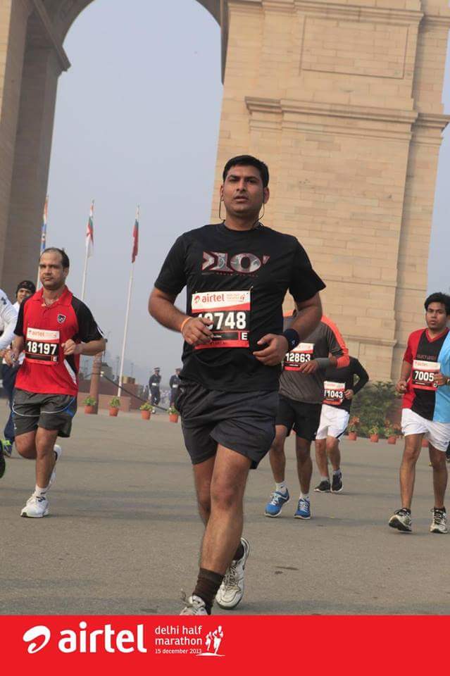 kamal_rana1984's tweet photo. @CignaTTKHealth @contests2share @contestmantra @Contest_in @Contests_Hub @thefreejinn @IBVVMM @ibhomeloans @mandybedi @RahulBose1 I CanNot Run Without my running buddy #VipulBansal & My Headphones
#Vipul Inspire me to run & he always tells me benefits of running
Loud inspiring songs motivate to run long & fast.
#Clickathon #Activity3 #IBVVMM https://t.co/Yna1aeEnwn