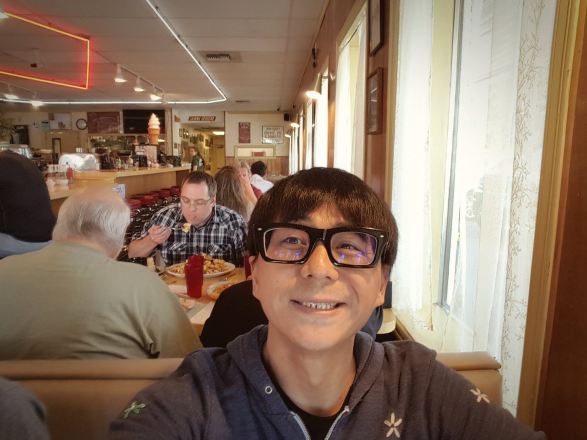 Dear <a href="/DAVID_LYNCH/">David Lynch</a>
Finally #TwinPeaks2017 finished yesterday in here.You filled empty of my heart up by new season. 
I wish to send my gratitude in this 25 years.
And Thank you for gave me new mystery again. So I can still continue to thinking about Twin Peaks.