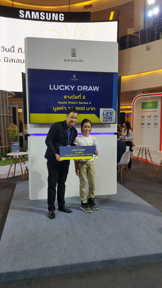 SansiriPLC's tweet photo. #LifeComesHome2017 #SiriLifeTech ขอแสดงความยินดีกับผู้โชคดีที่ได้รับรางวัล Lucky Draw วันนี้ค่ะ
ลงทะเบียนรับส่วนลดและสิทธิพิเศษในงานได้ที่ https://t.co/8Ei8yP6G9Q https://t.co/x9kH01ELHF
