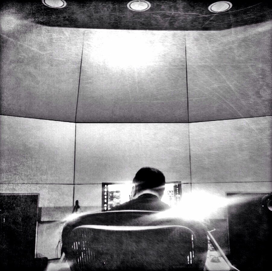 RoDolla's tweet photo. Watching a Master 
MASTER a work of Art 
🎹🙏🏾 #TheSoundOfMusic https://t.co/1GHyJnjxuJ