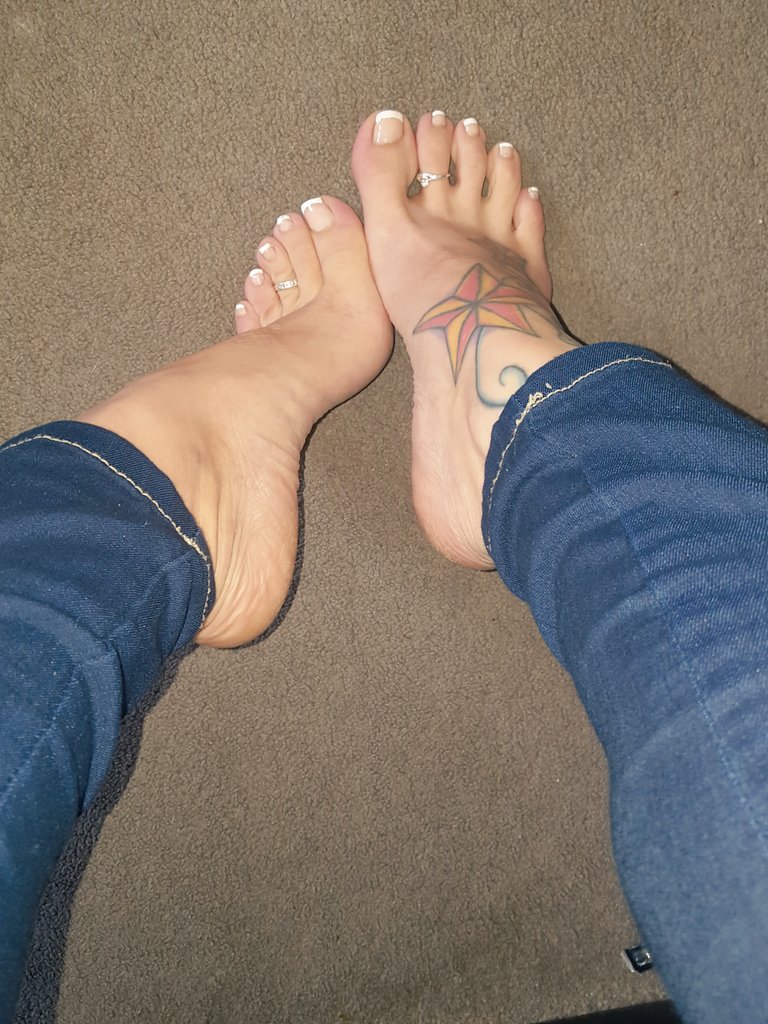 Sexy high arched feet