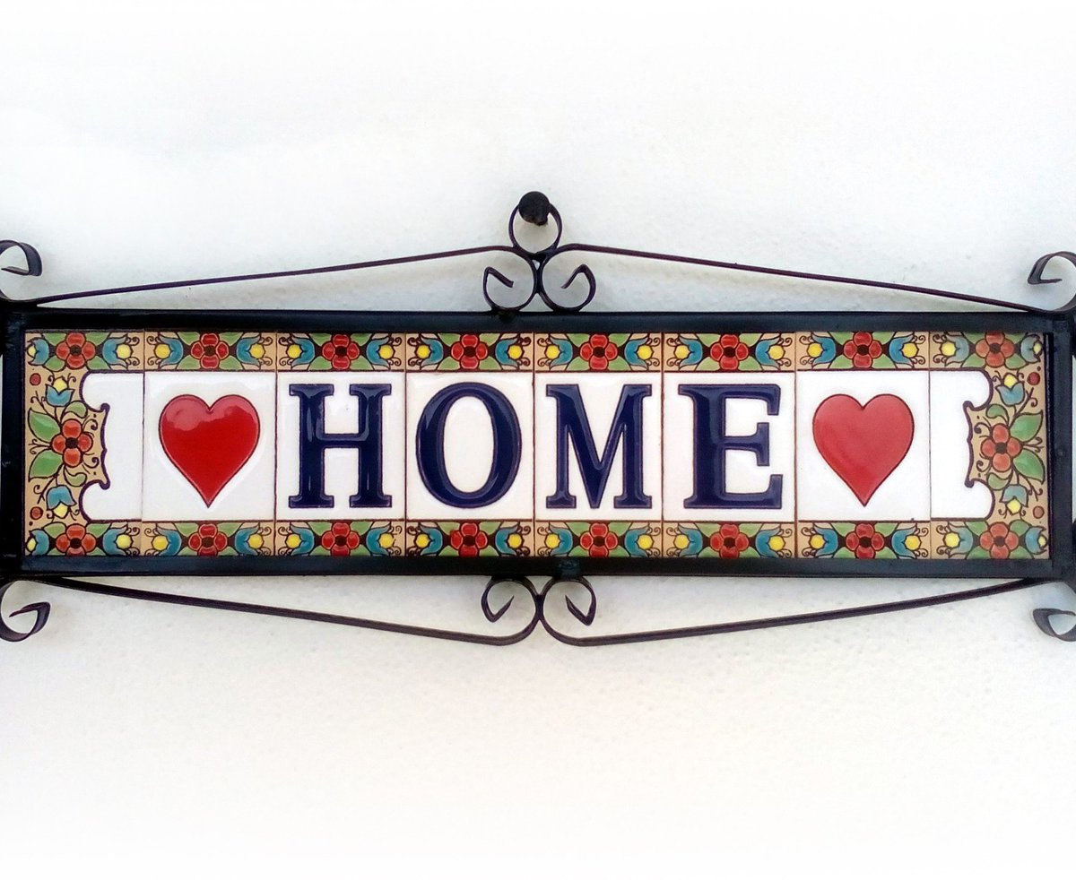 CanaryTreasury's tweet photo. Show the love for your home with this beautiful ceramic plaque https://t.co/EuhLKNKxou #ceramic #housenumber #homedecor https://t.co/iwDf4vJjo3
