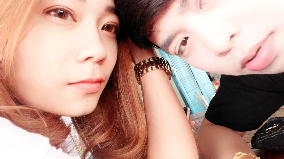 CtmTaew's tweet photo. ขนาดแมวยังหวงก้าง แล้วหนูจะหวงพี่บ้างไม่ได้หรอ🐱😝💕🍃 https://t.co/RrrkrBHfWT