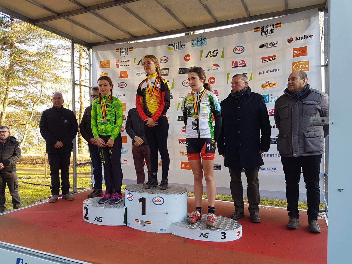 BELCycling's tweet photo. Belguan championship CX 12 yr old girls: 1. Emma Szekely, 2  Maxime De Staercke, 3. Shanyl De Schoesitter #bklille https://t.co/tCNh9BRZE9