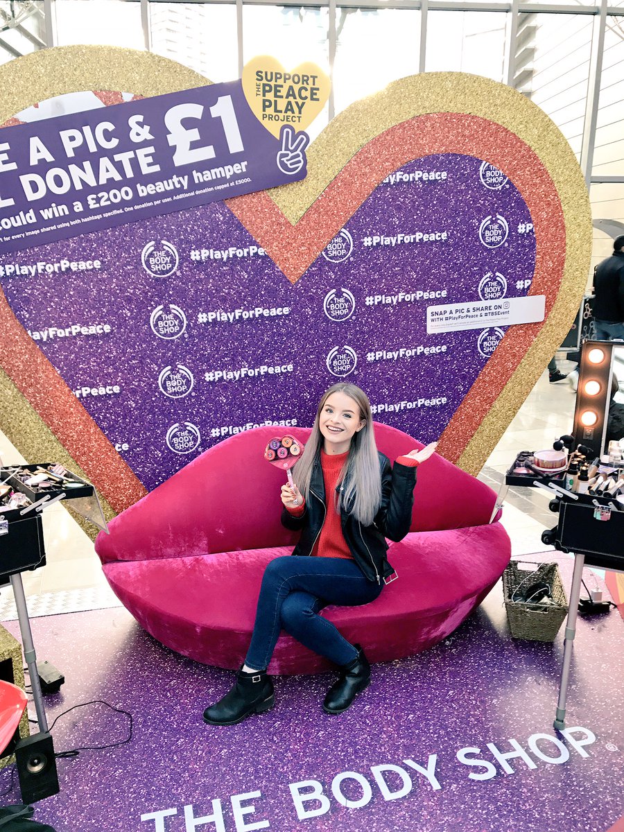 sophdoeslife's tweet photo. Today I'm at @TheBodyShopUK #PlayForPeace pop up at Westfield Stratford ✨ Come along and see what's here! If you do, make sure you post a picture on Instagram using #TBSEvent and The Body Shop will donate an additional £1 to the Play For Peace project! ❤ #ad https://t.co/WqEa6OSLZ4