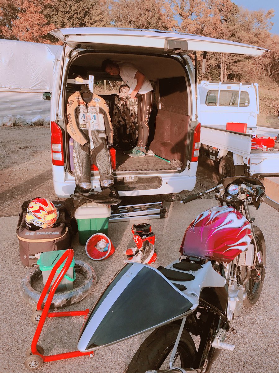 iwaigils's tweet photo. 今日は薄井徹也氏がきていっぱい一緒に走った！
毎回バトルと燃えるw🔥

3枚目は祐一ちゃんとパシャリ♡w https://t.co/MjCOo3hN03