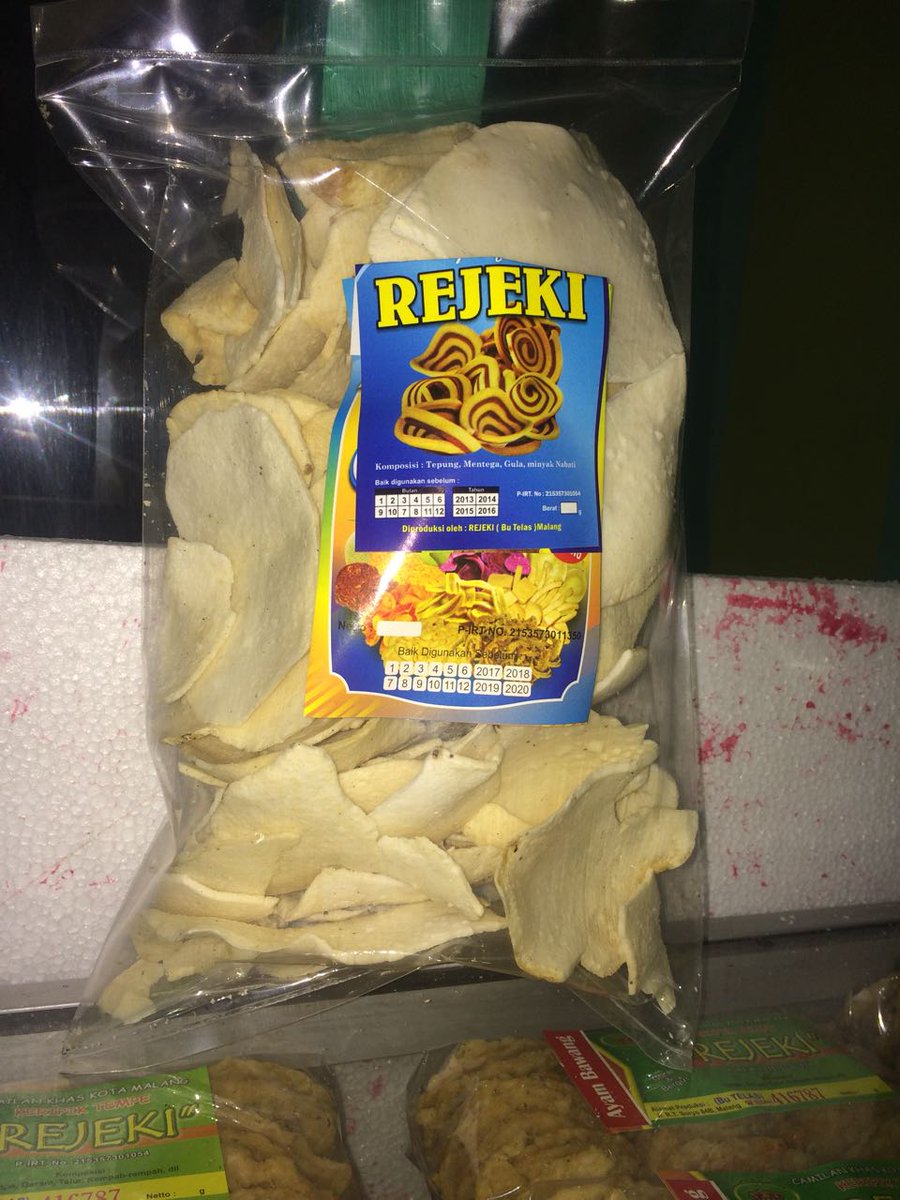 anleeenn's tweet photo. Yeayy produk baru kami udah rilis 😀 kuy buruan ada varian keripik baru yaitu "keripik kentang" tersedia aneka rasa,sebelum kehabisan langsung aja DM kami https://t.co/vmuRjB2Fz2