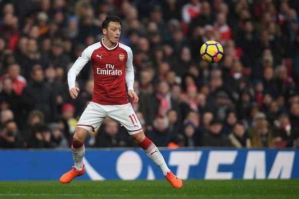 BBCSport's tweet photo. The team news is in at Arsenal ... and there is no Mesut Ozil.

#BURARS : https://t.co/dcbntWR2Hx https://t.co/LejGIfrcrR