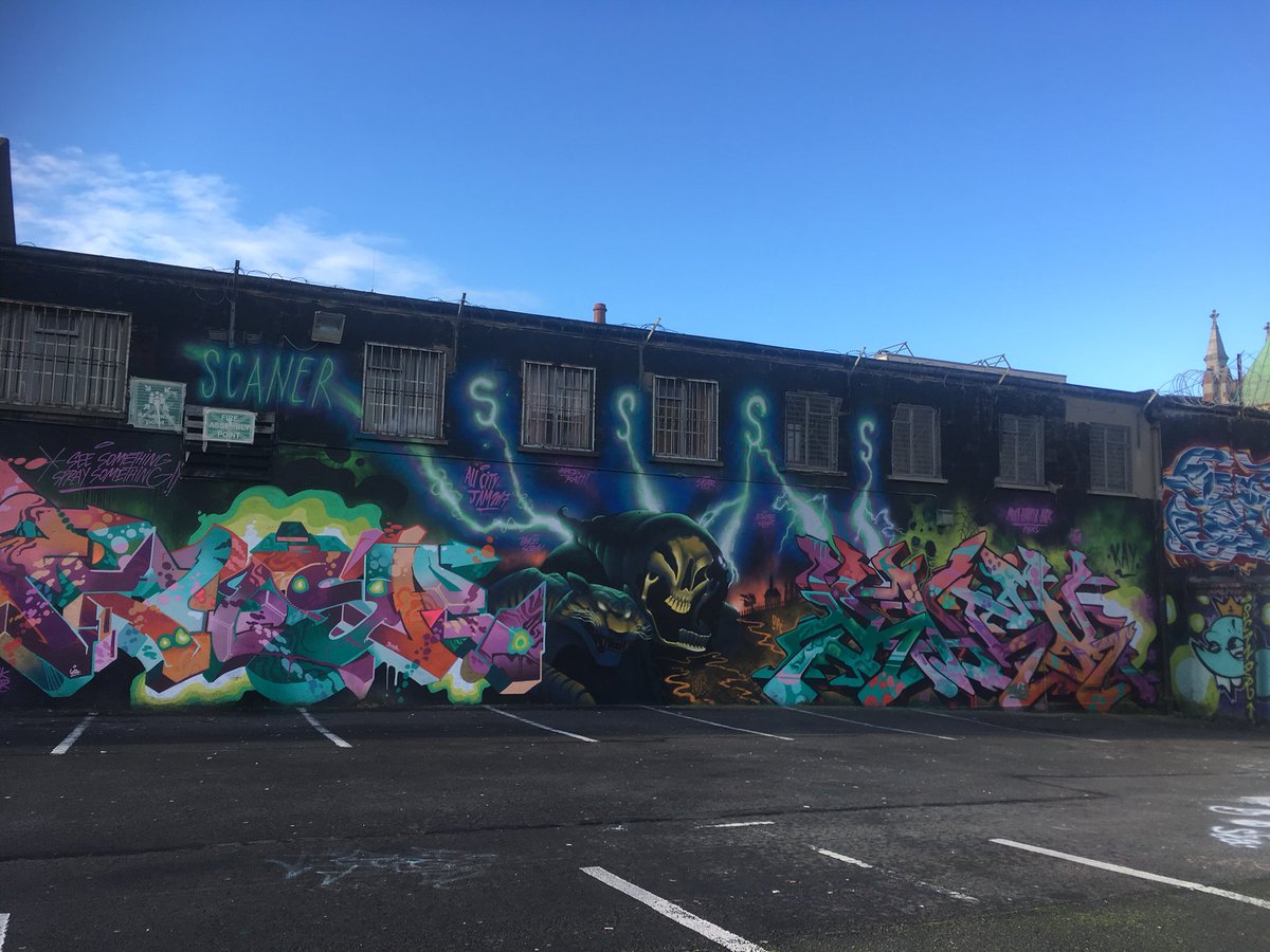 jordany's tweet photo. Dublin street art https://t.co/Vy8pjO5Ciy