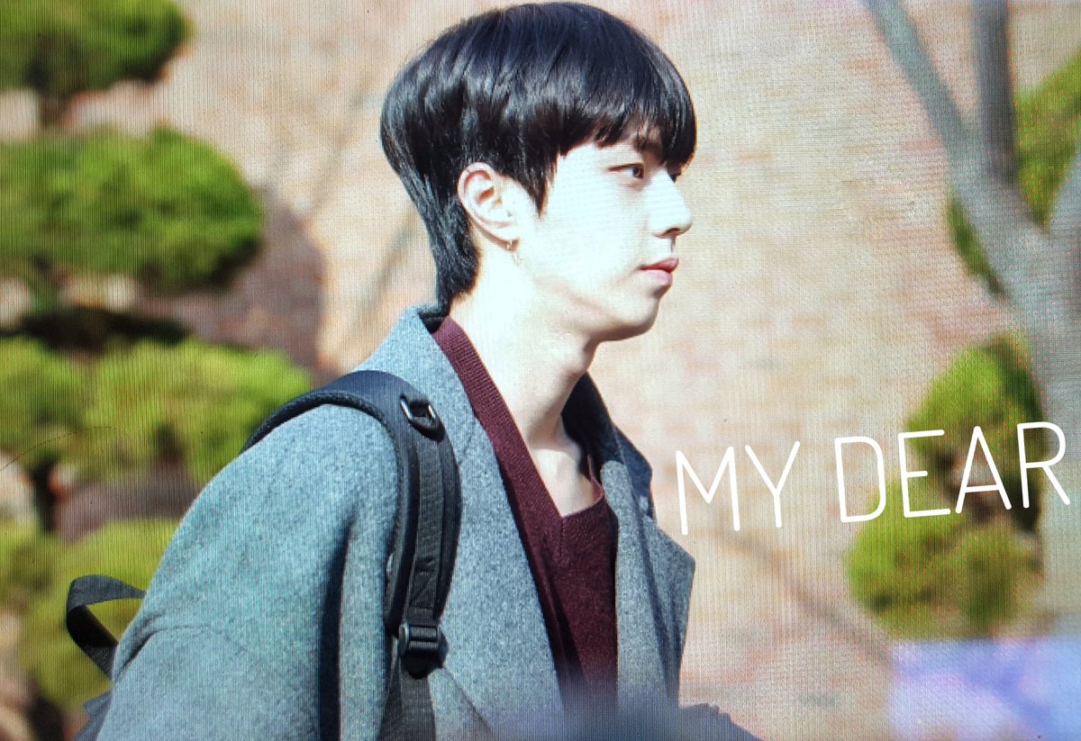 MyDear1226's tweet photo. 171126 더유닛 출근:)
준규 머리 넘 귀여워>_<♡
귀여운데 잘생겨쪄😳 예뻐ㅠㅠ♡

#마이네임 #MYNAME #준규 #준큐 #준Q #JunQ #더유닛 #TheUnit @kkangxx9449 https://t.co/BhwpWVfodI