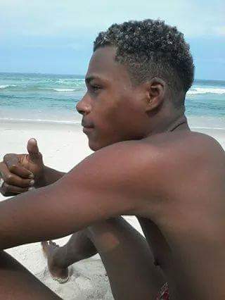 JnOkayda21's tweet photo. Esse era nosso monstrão di raça legal 3 anos sem você Saudades de você irmãozão 😇😔😔 https://t.co/dATg4Vgsl6