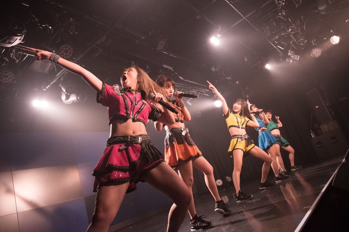 定期公演、というか
ライブは、やっぱり楽しすぎる♥️😂
こんな表情もライブ中の醍醐味🤸‍♀️
あ〜早く、全国の皆さんへ
会いに行きたい。そして、ライブがしたい😭😭😭😭😭😭