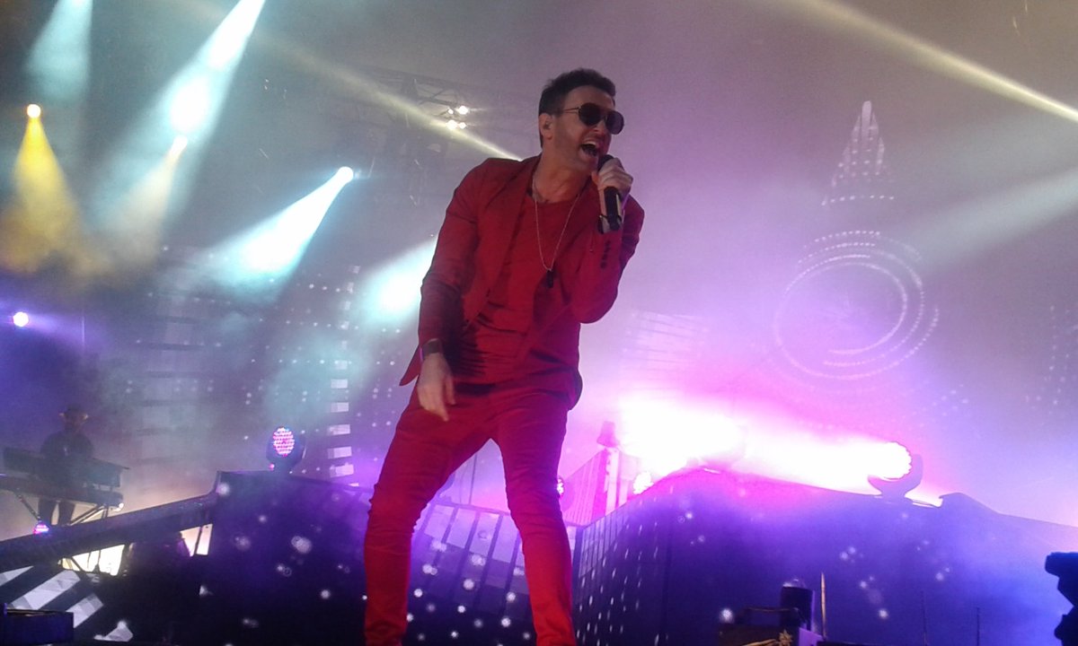 Romy_Rios's tweet photo. GRACIAS! llore, baile, cante, grite, una noche unica! @AxelOficial https://t.co/9wkS0sSqRM
