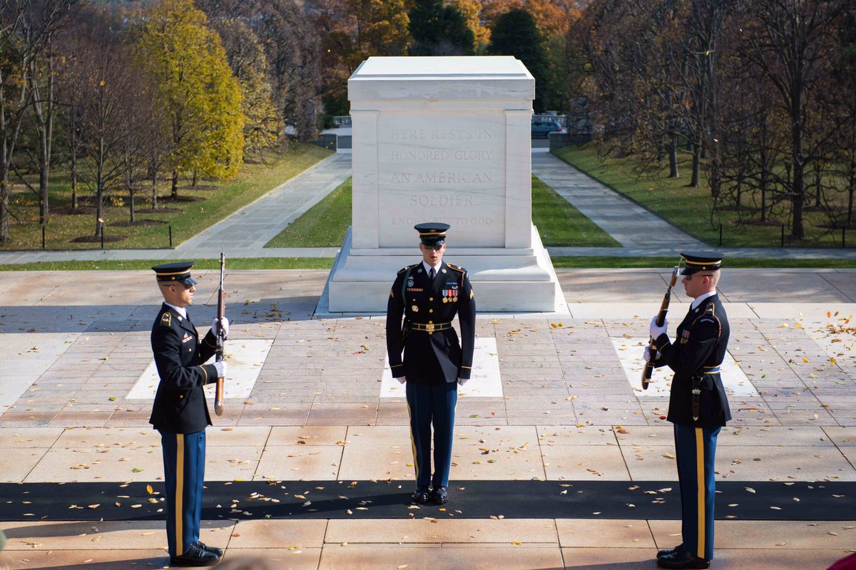 Caringforvets's tweet photo. Our military is always on duty and always honors our brothers. You can honor our servicemen too. Please donate at https://t.co/WZ14wHpkvJ. https://t.co/YRSkYwOp5m